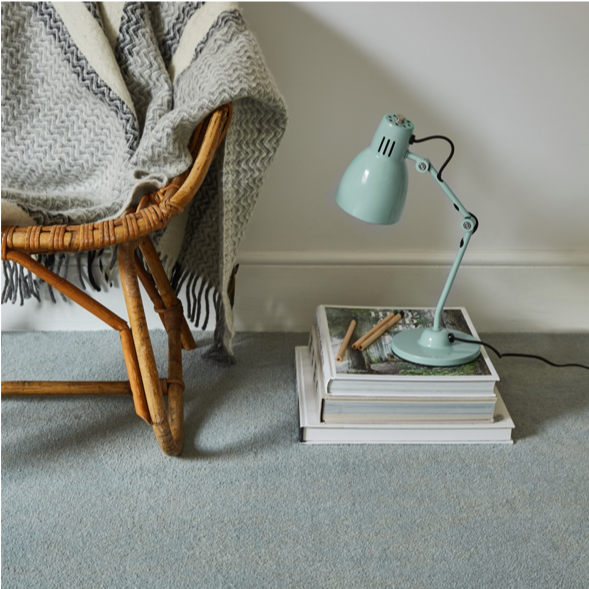 AxminsterUK's tweet photo. At every stage of the manufacturing process, we aim to reduce environmental impact to an absolute minimum. The vast majority of wool in our carpets is locally sourced, reducing raw material road transport miles. (Pictured is our NEW Aalya carpet in Ocean Spray) #axminstercarpets https://t.co/xMYXB6kJEH
