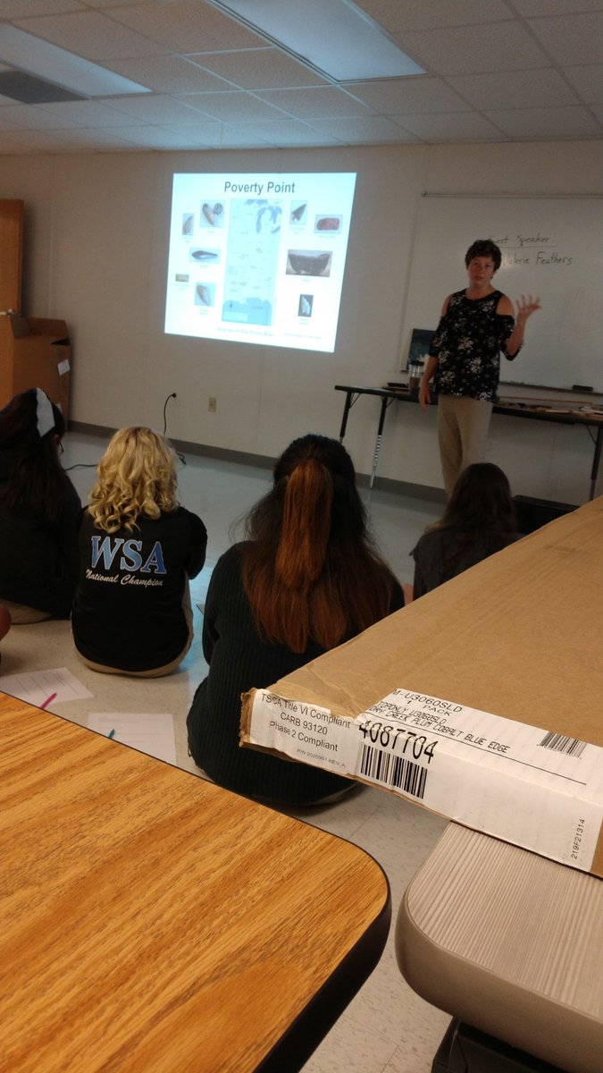 Thanks to <a href="/CoachHoover45/">Terry Hoover</a> for getting Dr.Feathers for bringing Poverty Point to SJH!
#SouthsideALLin