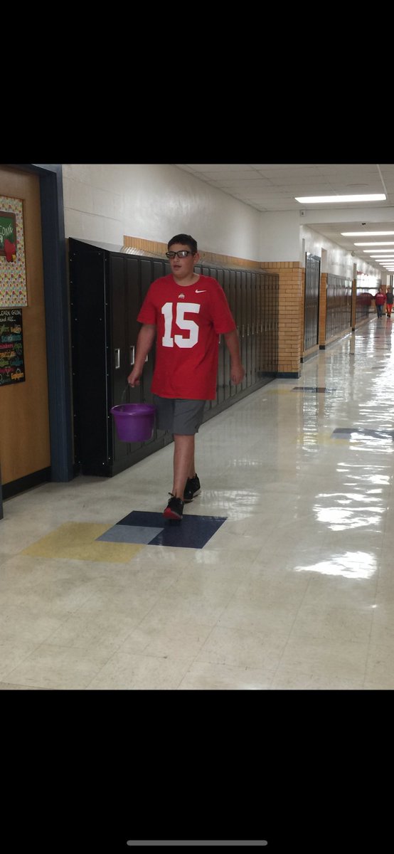 WJSHWildcats's tweet photo. 7th grade prereading stations for A Long Walk To Water. Great work and amazing lesson here ! Students engagement is outstanding. #Wessner / Daulton https://t.co/fWBXthsbzP