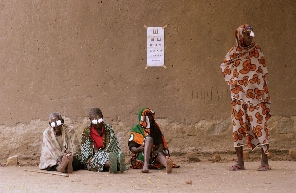 heathereldersf's tweet image. .@dougmenuez always ensures his imagery has a sense of gravitas when it is needed, such as with these award-winning images. Congratulations to Doug on his @APANational award-winning photography! #documentaryphotography #photojournalism #corporatephotography #industrialphotography
