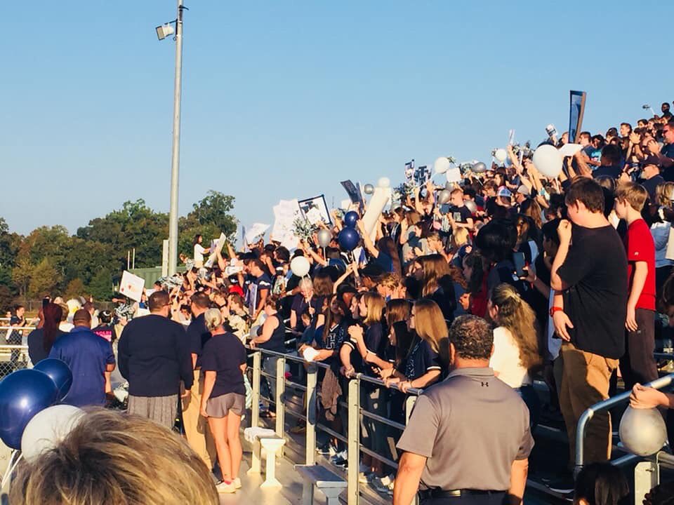 EJHSEagles's tweet image. High 5Team of the Week! #high5sports