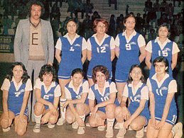 SamSeifnourian's tweet photo. Esteghlal, aka Taj, women football, volleyball and basketball teams before the 1979 Revolution. It’s not ancient history, it’s merely 40 yrs ago, and it’s been 40 yrs that Iranian women have been deprived of their basic human rights. In solidarity with Iranian women... #blue_girl https://t.co/ATiqNnnu9R