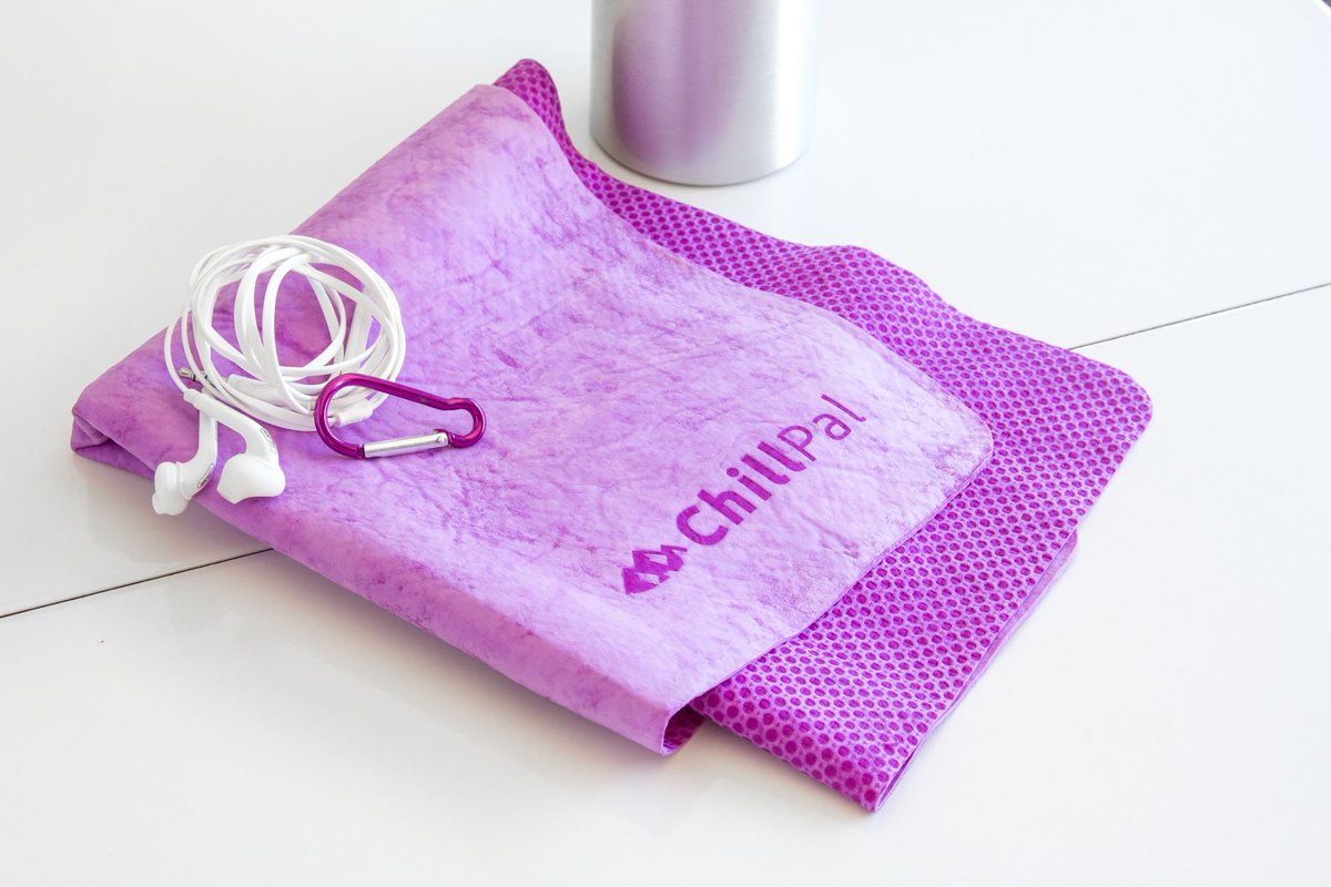 yourbestdigs's tweet photo. We wore top-rated cooling towels them while doing housework on a hot day, outside in the heat of the sun and during gym workouts. The top performer was the Chill Pal – PVA Cooling Towel for its absorbency and ability to keep us cool and comfortable. https://t.co/btTs6GiFjK https://t.co/eJ461cmHGN