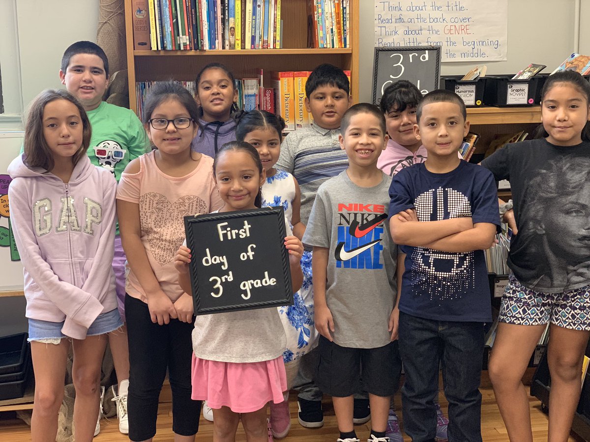 MrsBissereth's tweet photo. We’re full speed ahead for the 19-20 school year! Welcome back everyone! #vivazavala https://t.co/2qGwZhWAr2