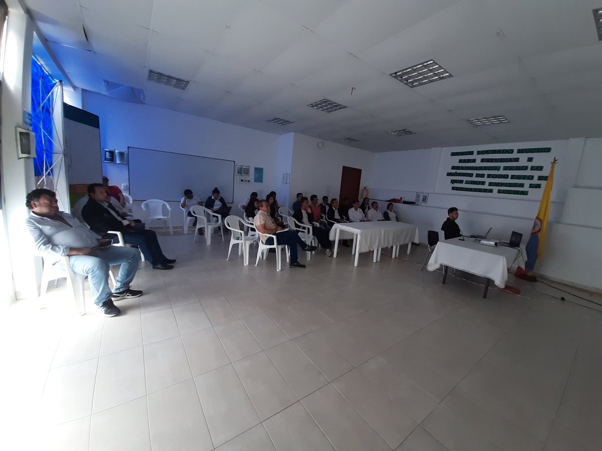 diegoluna376's tweet photo. #elOIRdelasregiones
Desde el CEAD Gacheta. En la inaguracion del OIR https://t.co/cIiKTr35mn