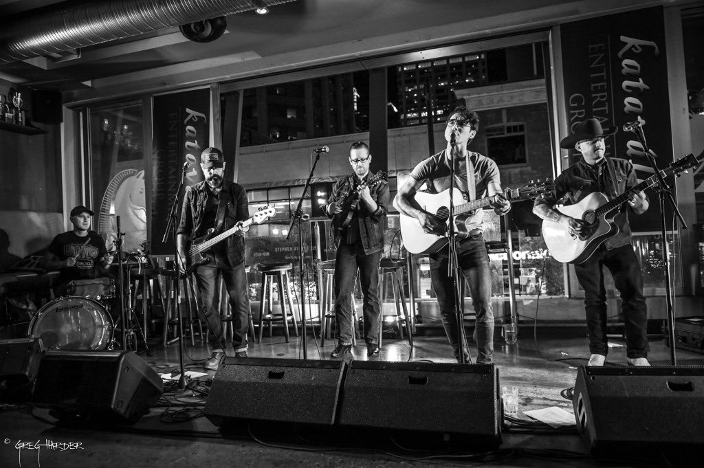 prairiestates's tweet photo. Itโs a #throwbackthursday to last weekโs #somewhereinalberta @katavalloent Showcase.
A wonderful night full of good friends and great music. @ccmaofficial week was one for the books.
Photo by Greg Harder https://t.co/Cpzww39dOE