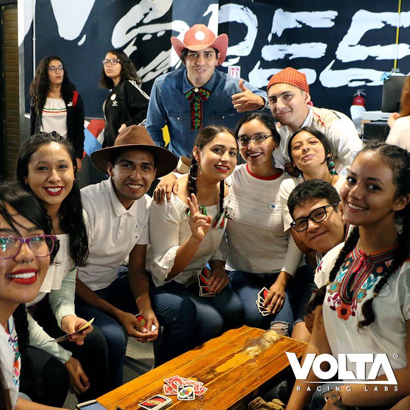 VoltaRacing's tweet photo. Una tarde más, llena de fiesta, color y diversión en Volta Racing. Celebra estas fiestas patrias de manera diferente con tus amigos y compañeros de trabajo. 🏎💨
Gracias equipo KidZania por su visita. Los esperamos pronto en pista. ⚡️
-
 #EventosCorporativos #GDL #Karting https://t.co/f86BPt8P9B