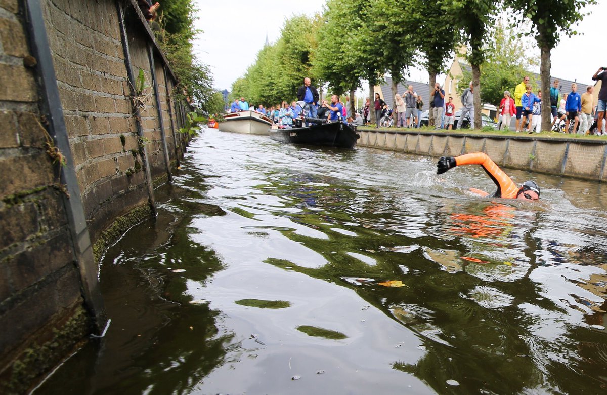 Dommelbaarzen's tweet photo. Maarten van der Weijden komt zelf 22 september om 08.00 uur de check in ontvangst nemen van de opbrengst van onze 12-uurs zwemmarathon. Daar wil je toch bij zijn? Waar? Bij LACO Feel Fit Center, Maarten Trompstraat 32, Vught.

Doneren kan nog steeds: https://t.co/Ar2JWDOltW https://t.co/5twrzCCOL1