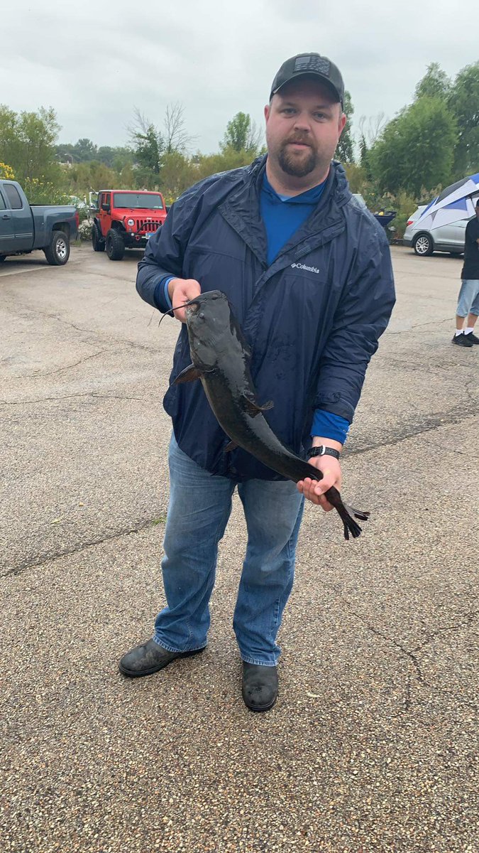 JoeBearClark's tweet photo. @Columbia1938 I dont always fish but when i do its with my PFG gear! https://t.co/SqwZL3zRWz