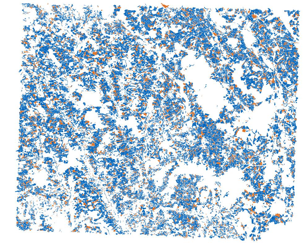 MarcCoru's tweet photo. All results from our @ESA_EO #Phiweek presentation came from a separate unseen test set (orange). This should be clear but seems necessary to repeat in the #RemoteSensing context. To emphasize this, we added data from a spatially separate region (krum) to https://t.co/wGHjH12Mq4 https://t.co/cwqEuVYSIO