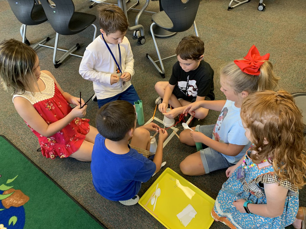 KimMossGT's tweet photo. The Challenge Lab is in full swing in Midlothian ISD! I even got to see some of the DI kids from @LMiller_Elem and @MtPeak_Elem this week! #IamDI #MidloDI #MidloGT #problemsolvinglab https://t.co/ZH4FOF0Tu3