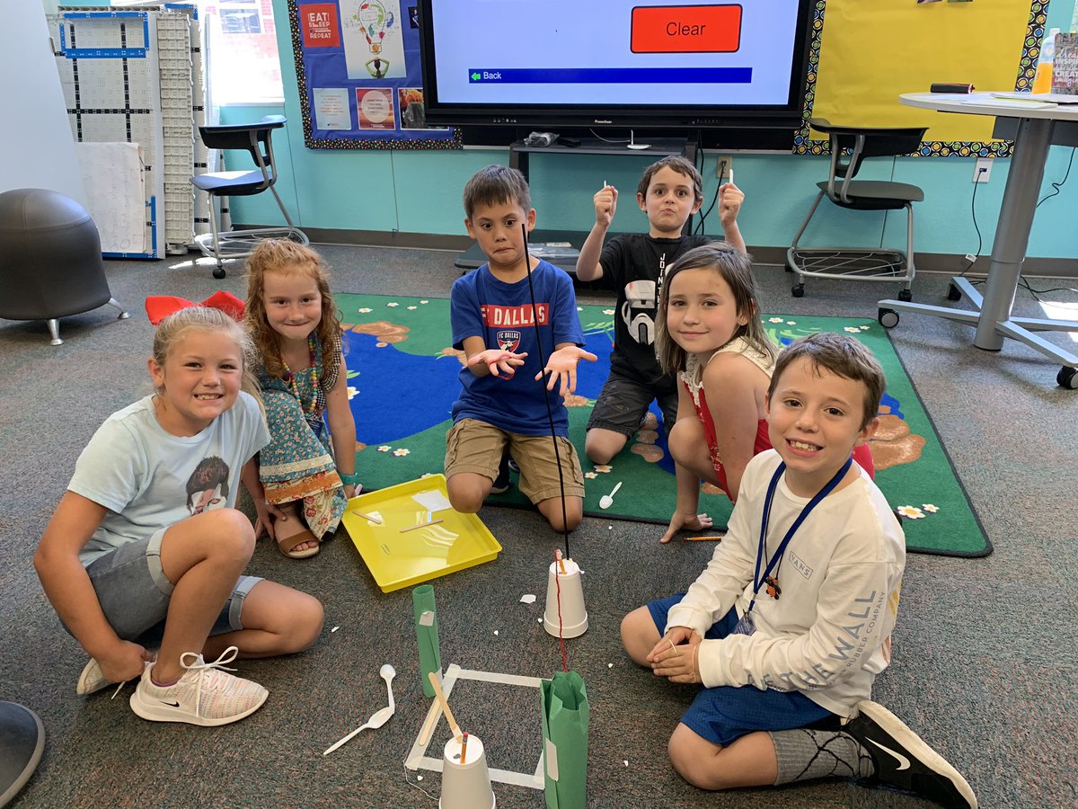 KimMossGT's tweet photo. The Challenge Lab is in full swing in Midlothian ISD! I even got to see some of the DI kids from @LMiller_Elem and @MtPeak_Elem this week! #IamDI #MidloDI #MidloGT #problemsolvinglab https://t.co/ZH4FOF0Tu3