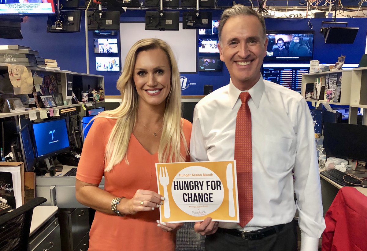 ⁦@PERTZFOX⁩ and I are wearing our orange for #HungerActionDay #HungryForChange! 🧡⁦@STLFoodbank⁩ ⁦@FOX2now⁩