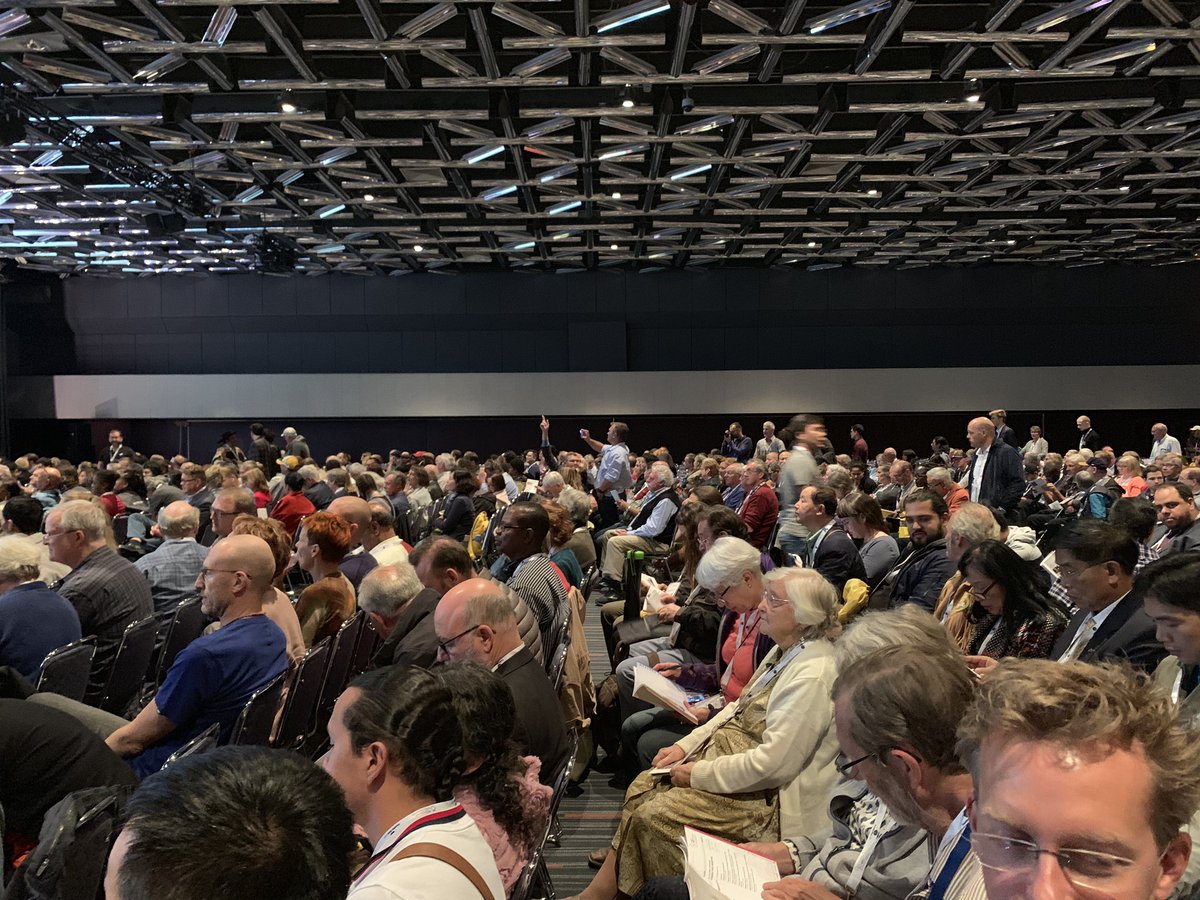 Seneca51's tweet photo. A punto de comenzar nuestra presentación en Apimondia 2019 Montréal #apimondia https://t.co/2l4YIqWCsT