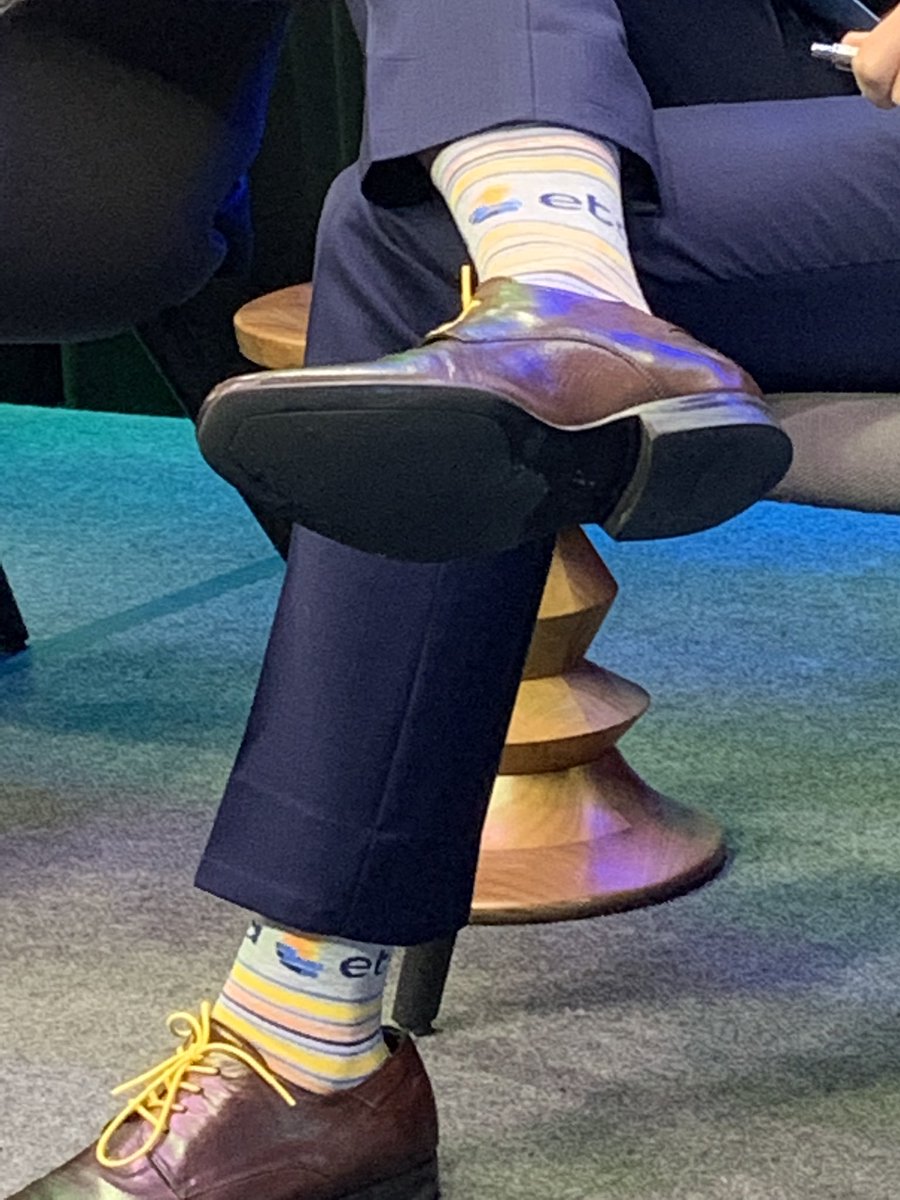 ElecTranAssoc's tweet photo. Also on stage: some pretty sweet socks from moderator @YPGoldfeder of @crossriverbank 👀👀 #ETAFinTech https://t.co/mQxFTui5fp