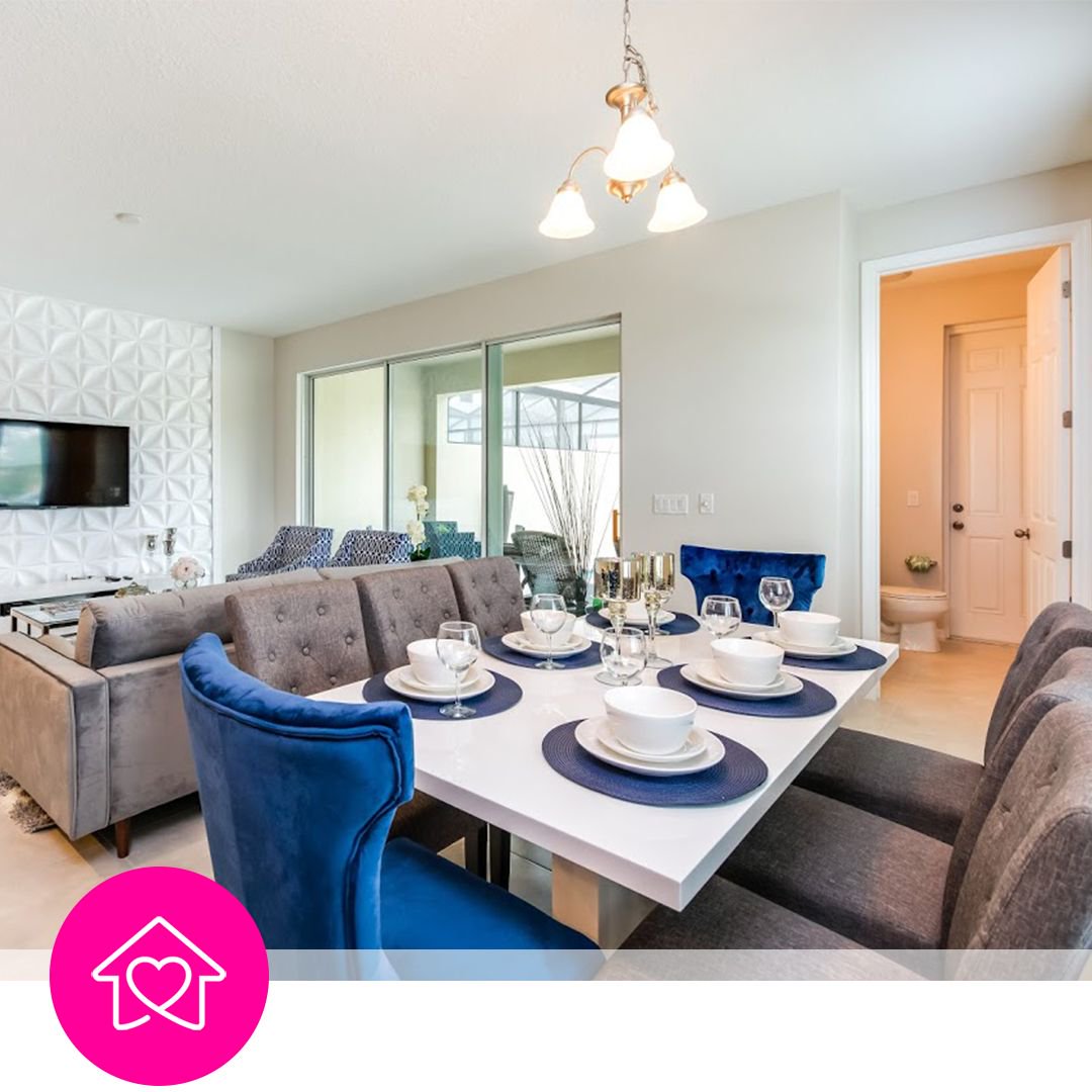 CasiolaStays's tweet photo. With 5 Bedrooms and 4.5 Bathrooms, this brand new and beautifully decorated town-home offers luxury and comfort for an unforgettable vacation! 🌴☀️
Book this @CasiolaUS home here:
https://t.co/y1IrGjQ18a
#Casiola #CasiolaLove #CasiolaVacationHomes #SolaraResort #VisitOrlando https://t.co/yn0NC7AOGa