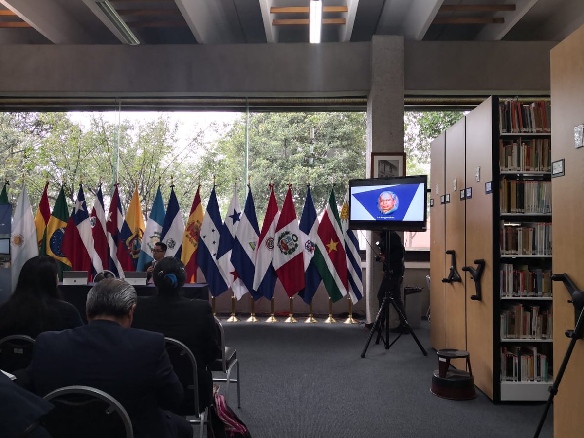 shukla__amit's tweet photo. Hoy estamos en el taller de E-tech solutions en la ciudad de Mexico presentando @XsRemote y @Eclat_MyLOFT 
It's also proud moment, once they have started presentation with Dr. SR Ranganathan.
@Eclat_Engg https://t.co/VQ3t6zR9w1