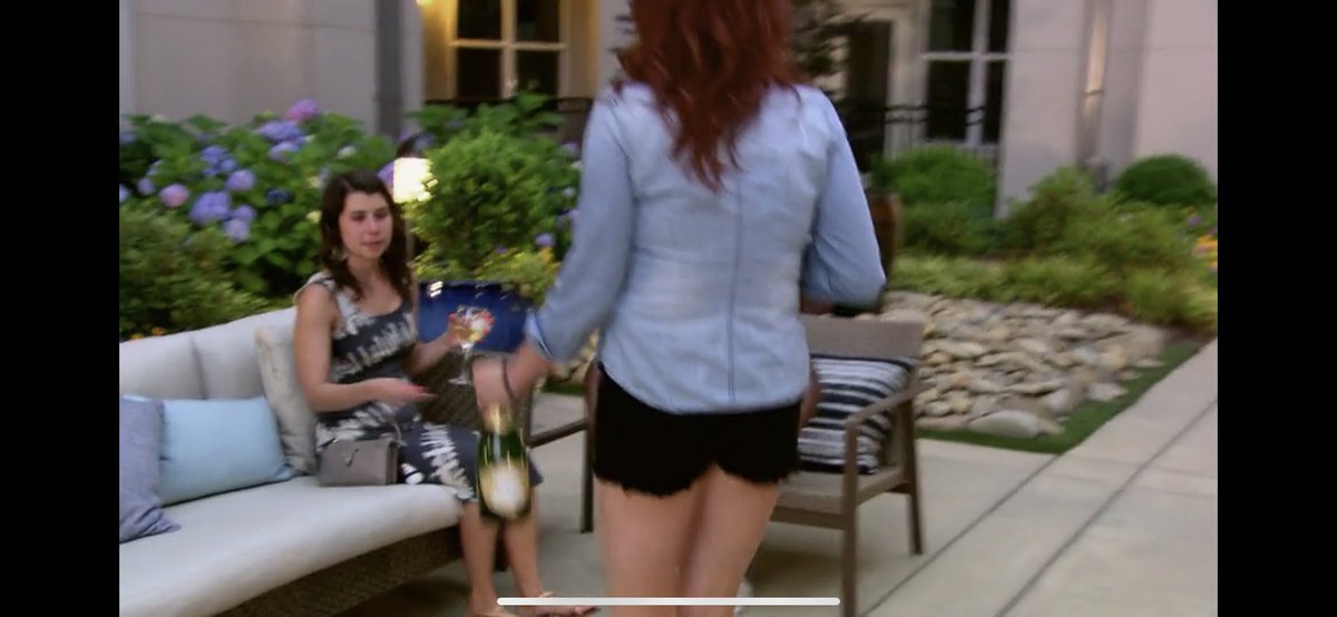 to_pod's tweet photo. Say whatever about her and Jamie but Elizabeth is the friend you need when a guy shits on you #MarriedAtFirstSight #MAFS https://t.co/zPYY5jwCwO
