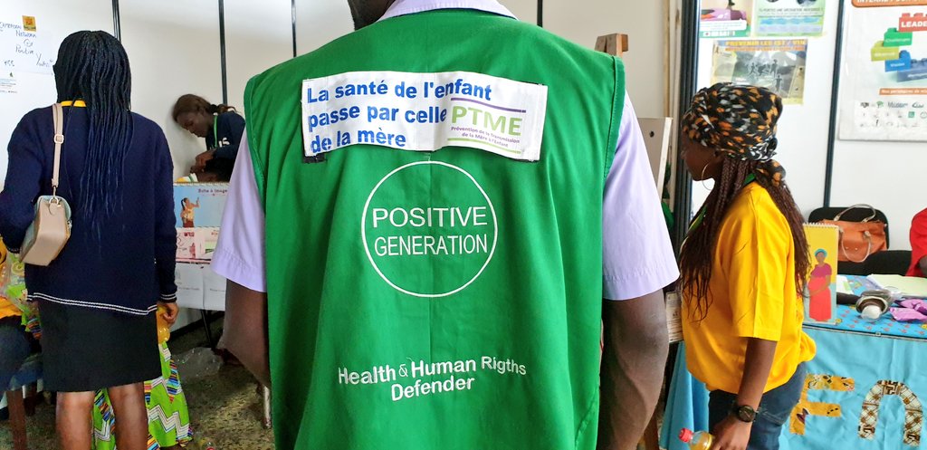 SavinaAmmassari's tweet photo. Toujours un plaisir d'être avec le Réseau Camerounais des Adolescents et Jeunes vivants avec le #VIH
They really show us how to #livelifepositively. Truly inspiring!!
#MakingHIVStigmaHistory
@PatrickAlainFO1 @UNAIDS @unicefcameroon @un_cameroon @UNIC_Yaounde #gettingtozero https://t.co/nZKgEybXWx