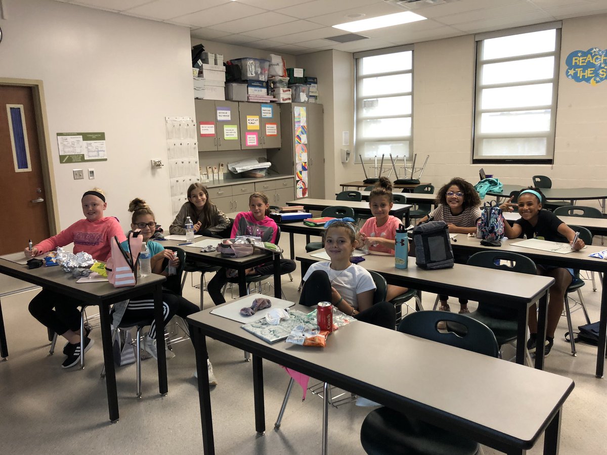 MsVinborgMMS's tweet photo. First lunch review!! https://t.co/CVWchLCwgc