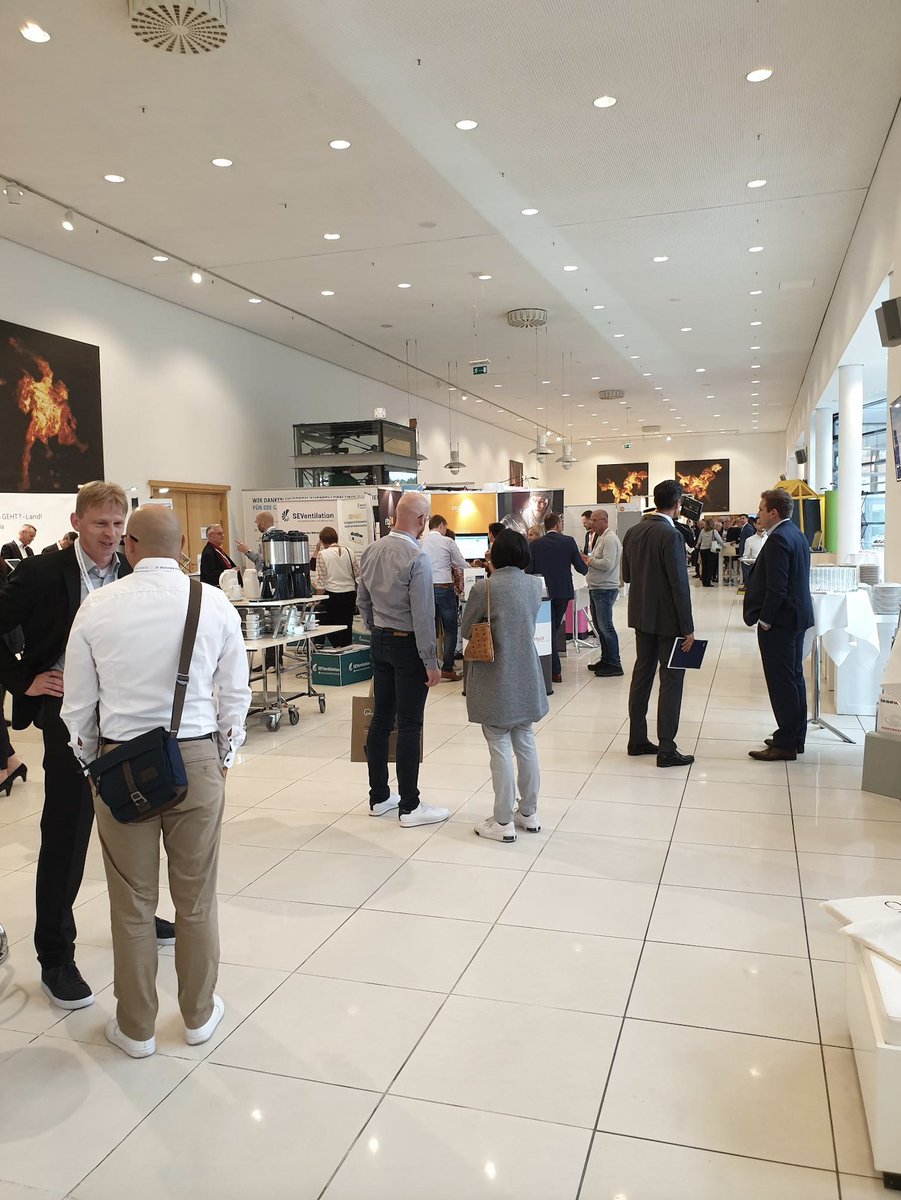 Chappsinspector's tweet photo. Wir sind in Berlin, beim 27. Deutschen Verwaltertag. Kommen Sie heute und morgen in unserer Lounge vorbei und entdecken Sie unsere digitalen Inspektionslösungen. Wir freuen uns auf Sie! 🏠🇩🇪

#DachverbandDeutscherImmobilienverwalter #Berlin https://t.co/vnBLaMwsUB