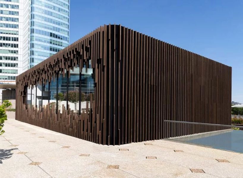 designboom's tweet photo. malka architecture uses recycled bamboo to clad oxygen multi-purpose complex in paris
https://t.co/xitarht3Xj https://t.co/KttTaBwZBo