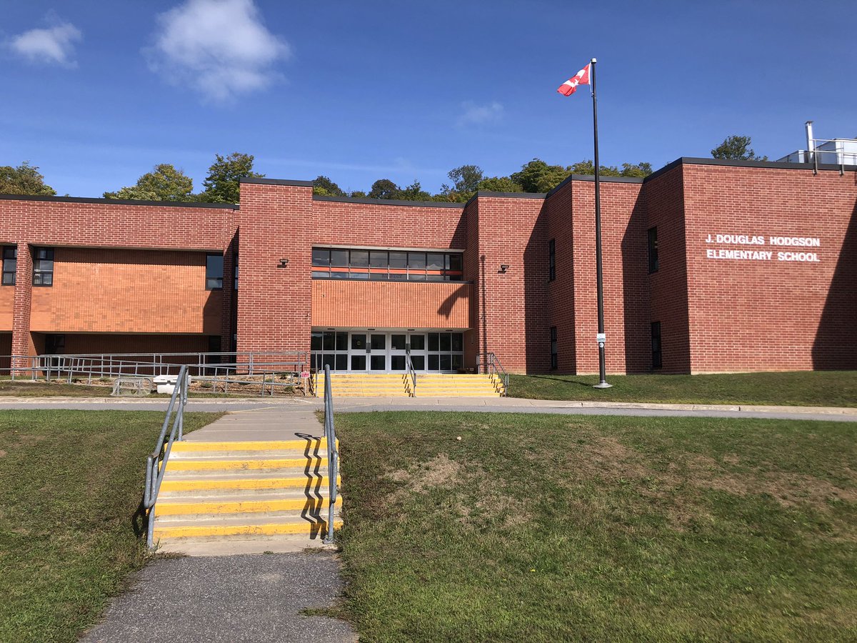 JdhMain's tweet photo. @JDHodgsonES What a great place to learn and make memories @TLDSB It’s a beautiful day here in Haliburton #Jaguars #TeamHaliburton https://t.co/kEPpHOgjJW