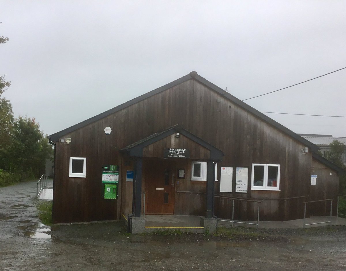 Two more #public access #defibrillators installed - Blisland village store and Linkinhorne parish hall. 

Cabinets 105 &amp; 106 for us. 

#cornwall #aed 
<a href="/AlanOdgers/">Alan Odgers</a> <a href="/SWESolutionsLtd/">SWE Solutions Ltd</a> <a href="/HandonHeart/">christin</a> @HeartSafeAwards