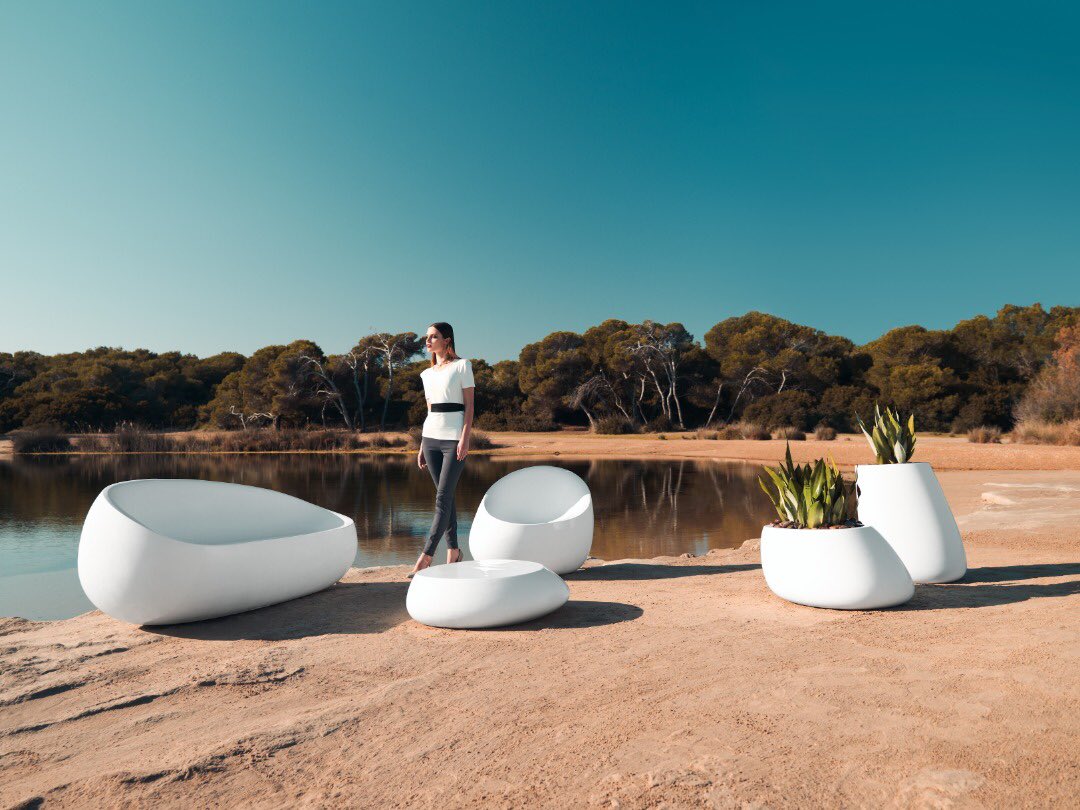 THE_muebles's tweet photo. La colección stone de Vondom hace una unión moderna y sofisticada entre la naturaleza y lo material ¿Te gusta? #THEmuebles #casamall #interiordesign #furniture #design #outdoor https://t.co/Mi5WTASlhJ