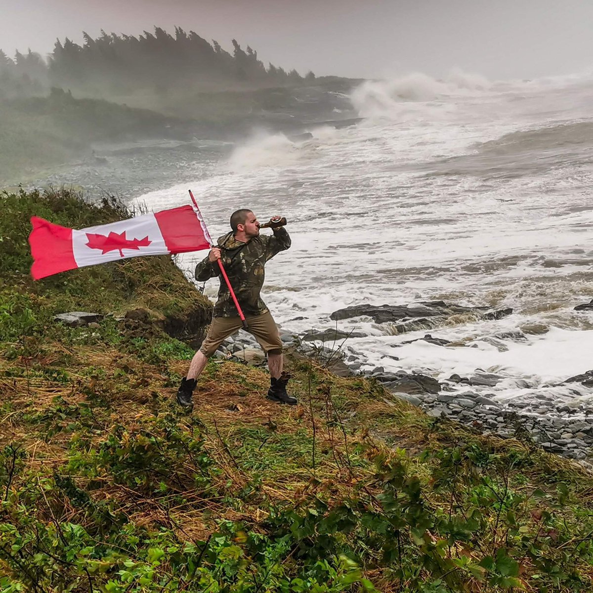 Meanwhile in Canada... #HurricaneDorain 

imgur.com/gallery/vpuRCyp
