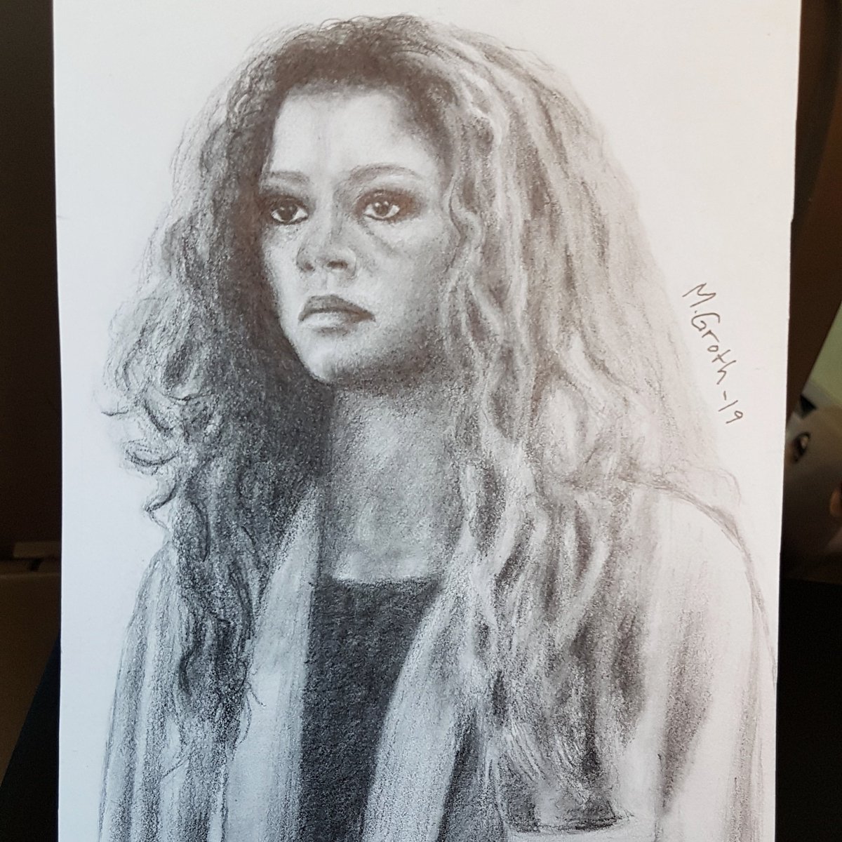 ManjanaMaria's tweet photo. Rue. Beautiful. Euphoria. Zendaya. Thank you for this portrayal. @Zendaya #zendaya #Euphoria #EuphoriaHBO #fanart https://t.co/ItbYUUVtq9