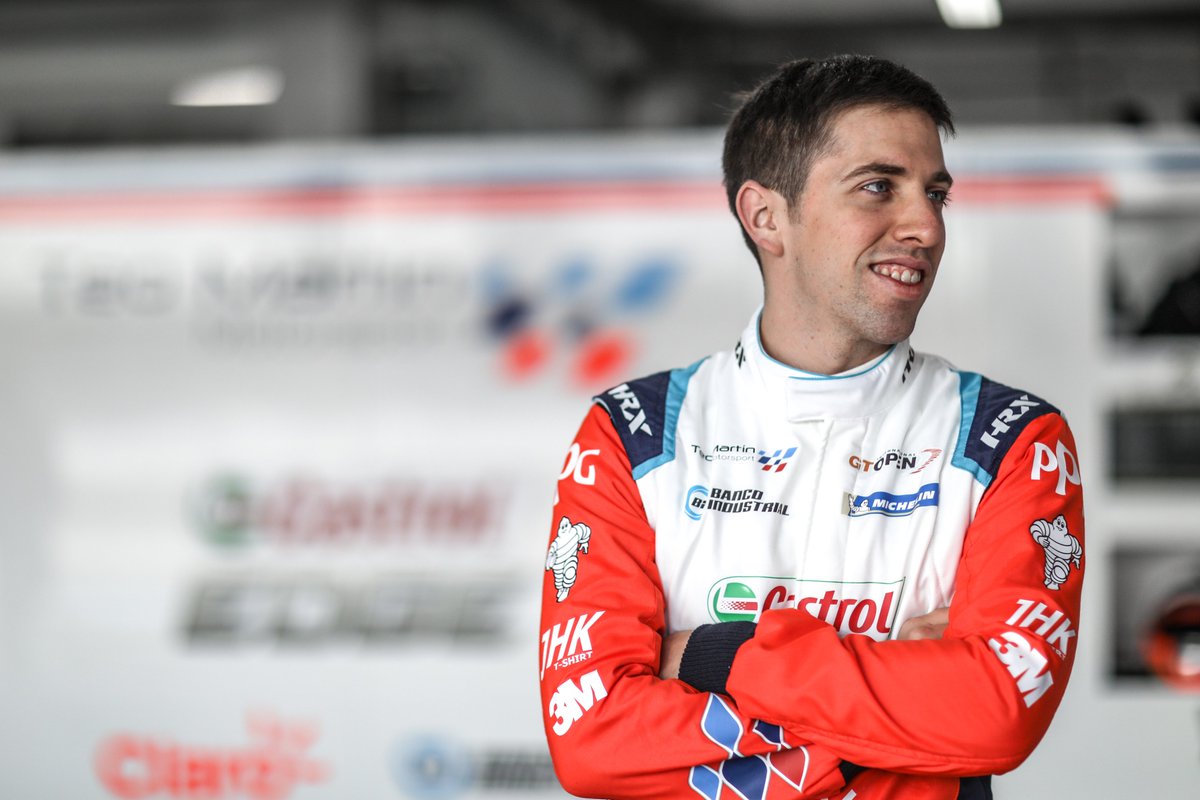 Circuitcat_es's tweet photo. El malagueño @franrueda__ del @teommotorsport también opta al título de la #GTOpen formando tándem con el guatemalteco @AndresSaravia. Ambos deberán remontar los 22 puntos que les separan de la pareja líder.

📸@GT_Open https://t.co/tg72zcuvmi