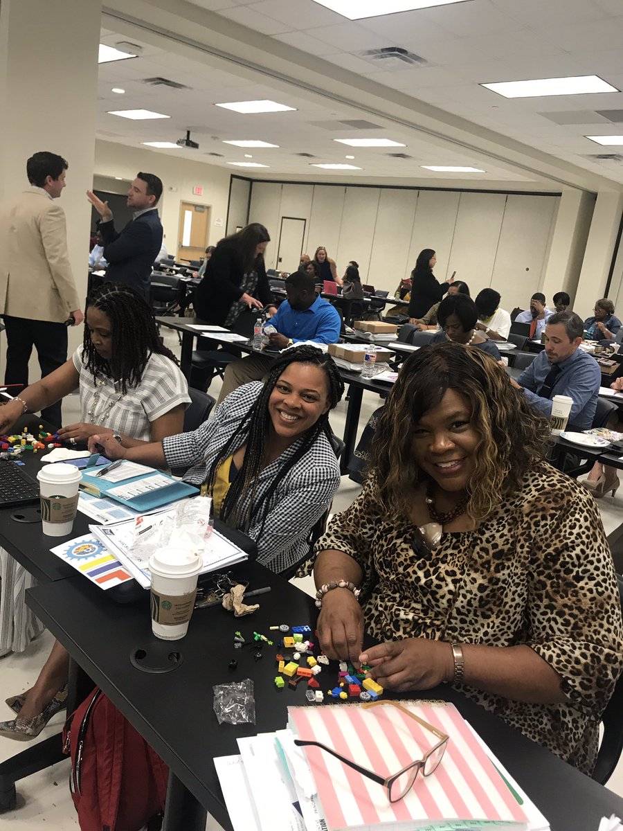 EdtechEbr's tweet photo. EBR leaders building a vision with LEGO Education.
#EBRLeaderslearn #EBRStrong #LEGO Education https://t.co/MPJ8w6bbMD