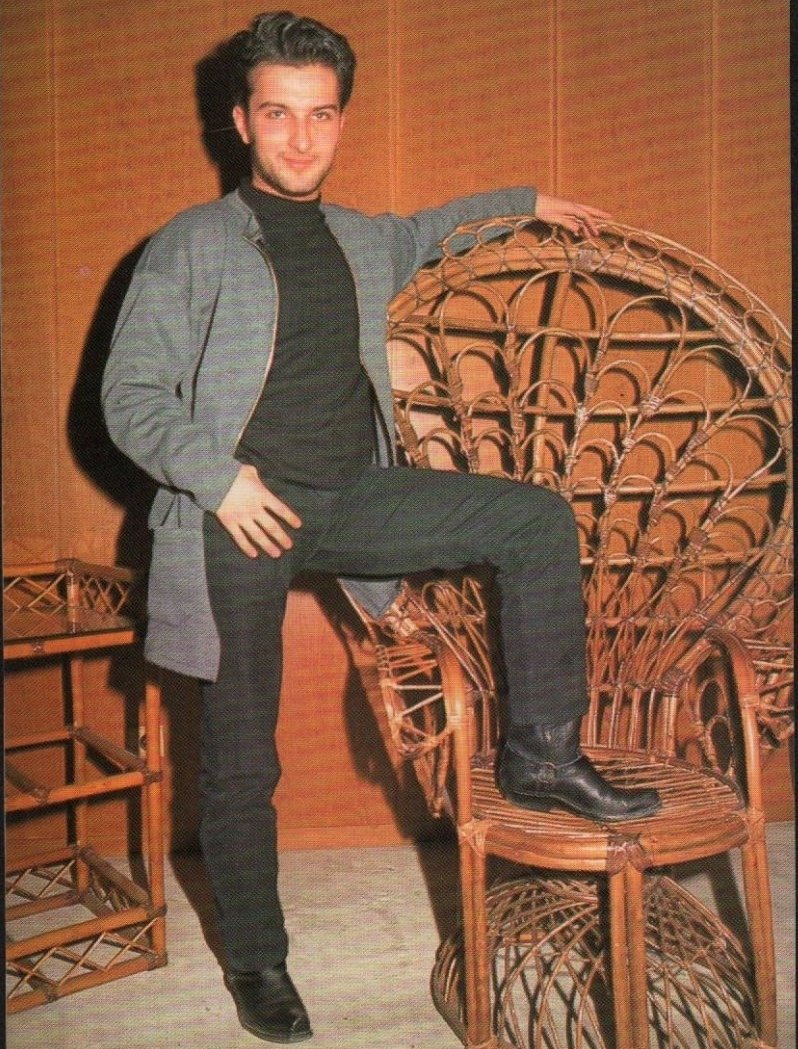 TarkanTurkey's tweet image. Geçmişe yolculuk 🧐

#tarkan #tbt #throwthursday 
@tarkan