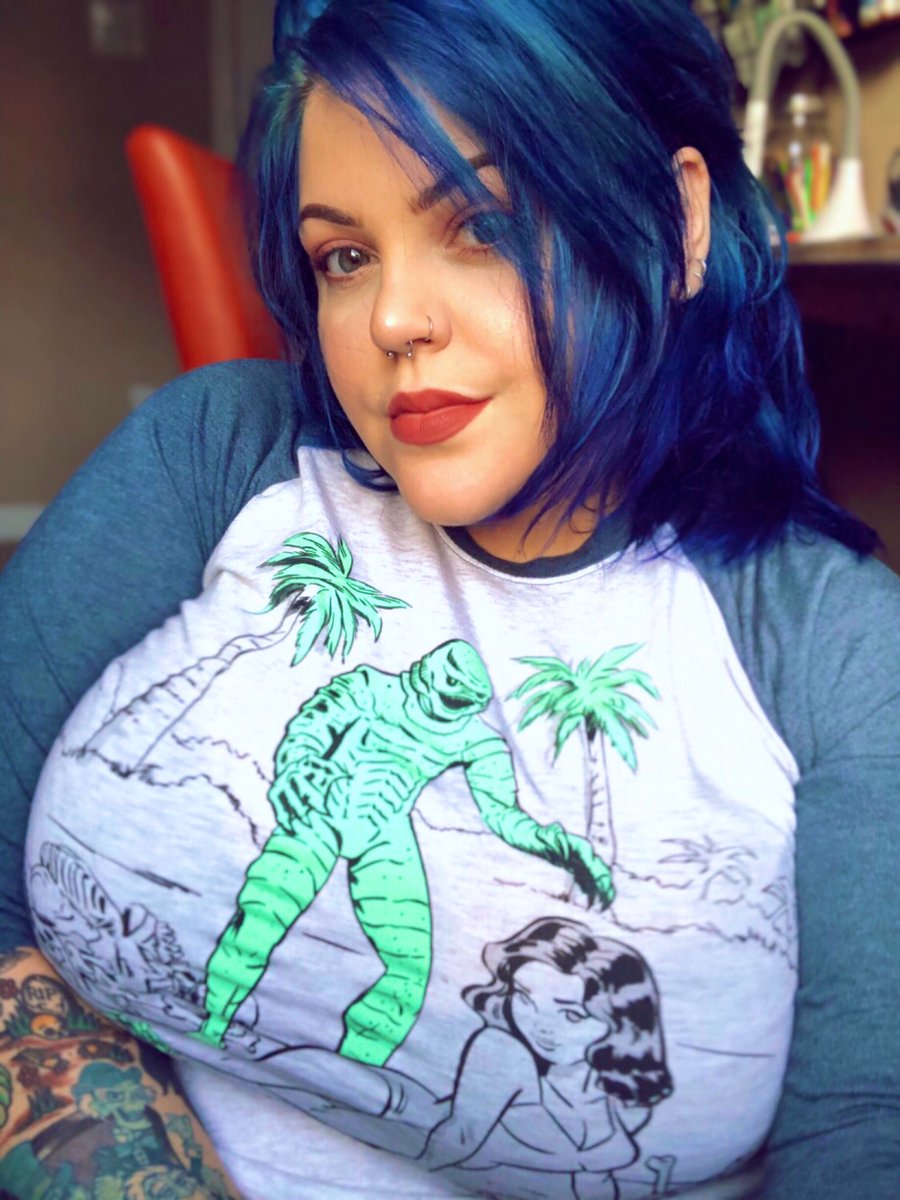 💚✨ #creatureoftheblacklagoon #bluehair #girlsontwitter