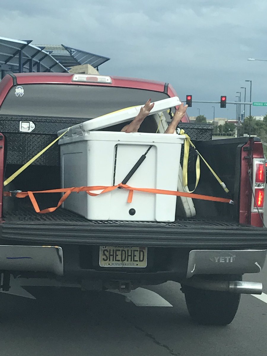 CharlieKeegan41's tweet photo. On the way to the @AmericanRoyal World Series of BBQ at the @kansasspeedway and see a hog sticking out the top of a cooler on the back of a pickup. #OnlyInKC
#ARBBQ2019 https://t.co/gQhngW7HxX