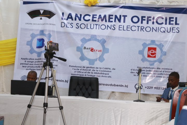 barreaudubenin's tweet photo. Lancement officiel des solutions électroniques de l'Ordre des Avocats du Bénin ce jeudi 12 septembre 2019 au CDIJ  de Cotonou.
Il s'agit de: 
-BaroStrat 
-BaroMaître 
-E-Avocat https://t.co/bfROEaW3iE