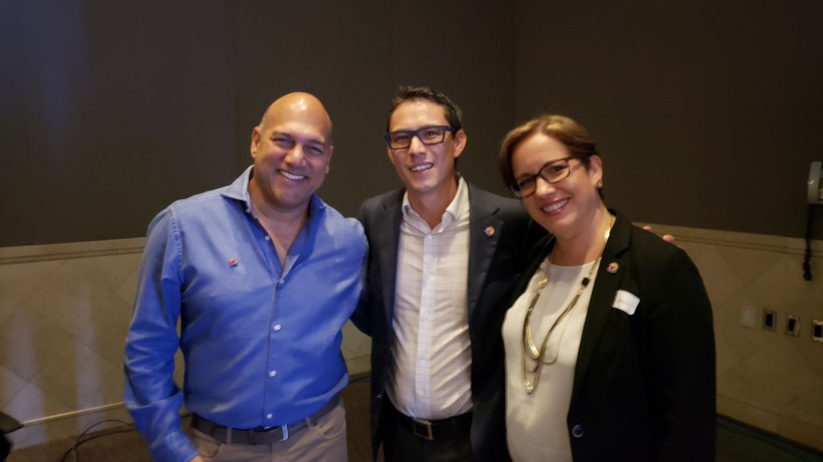 salimismail's tweet photo. Speaking at #ScaleExO today with Verne Harnish! It has been a fantastic morning already. Great to meet up with the #ExOCommunity here in Mexico City too. 

@OpenExO @agilescaleup @fpalao #ExOSummits https://t.co/5CJwRnzPil