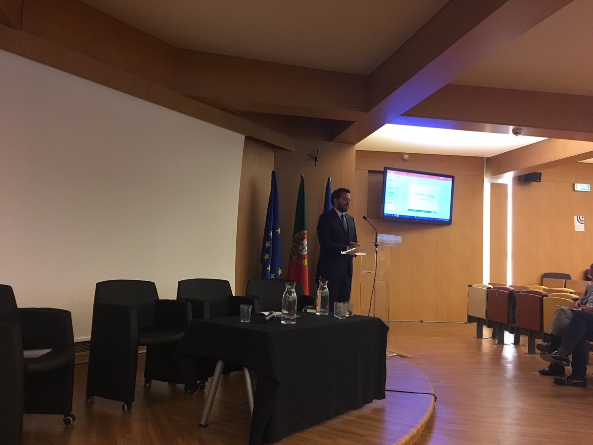 EuroCohortPT's tweet photo. @EuroCohort conference closing panel @ISCTEIUL. State Secretary of Employment speaks about the importance of #longitudinal data for public policy design.
#eurocohort https://t.co/e5kv7HRgRQ