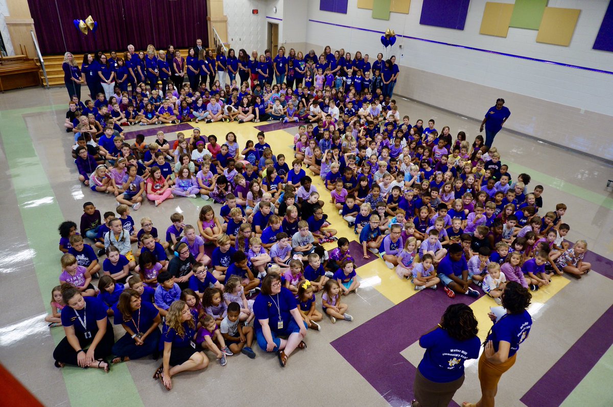 KatieGaylord1's tweet photo. This is #wmes! Celebrating 50 years of Academic Excellence, Extraordinary Kindness, and Outstanding Teamwork at Waller Mill Elementary - Fine Arts Magnet! #ycsdlead #wmesturns50 #asca #vsca @lharrin83242938 @Principal_THop @BWelch_BamaFan @ShandorVictor @fisher_dfisher 💟🙌⭐️ https://t.co/wKdoP26lqA