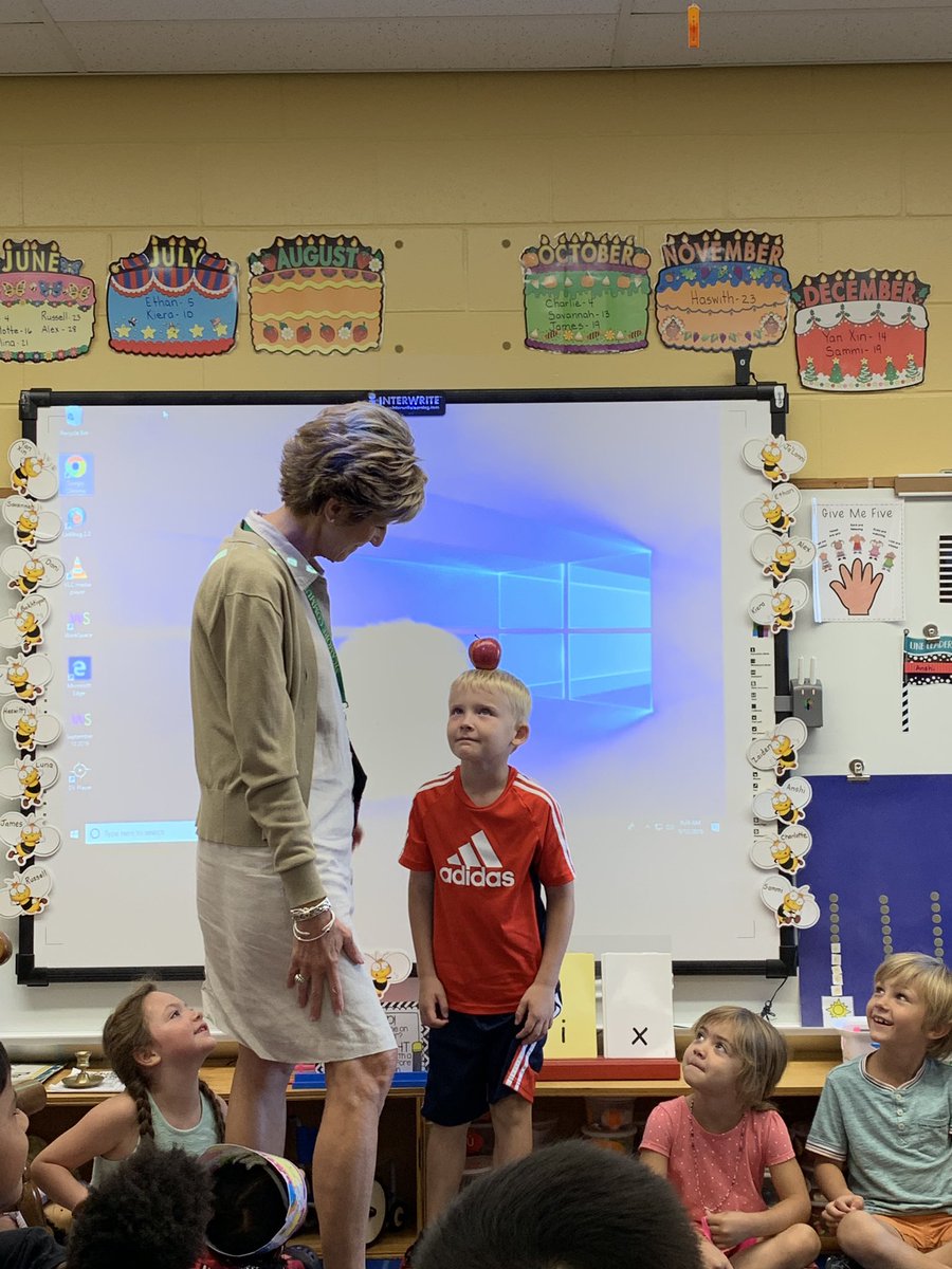 After reading Ten Apples on Top by Dr. Seuss, Mrs. Stanford’s class tried get 1 apple to stay on their heads! Everyone was successful, including me and Mrs. Stanford! #bestmornongmeetingever#kidslovedit <a href="/SymmesElem/">Symmes Elementary</a> <a href="/sharingourstory/">Dereck's Hope</a>
