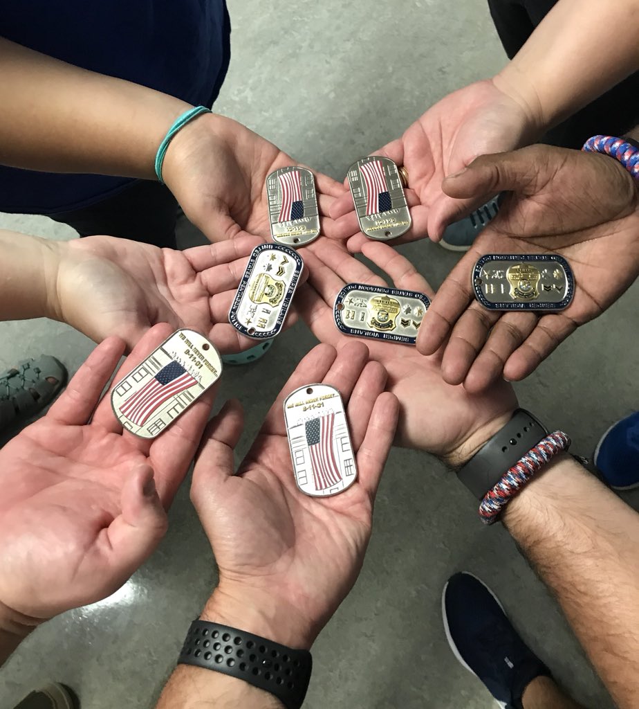 KevinSchmiegel's tweet photo. Today @OpGratitude had the honor of delivering 600 care pouches to every Police Officer in the Pentagon. The pouches were assembled by hundreds of grateful New Yorkers on 9/5 as an expression of appreciation for the  @PFPAOfficial’s service on the 18th anniversary of 9/11. https://t.co/st7gvNbnd2
