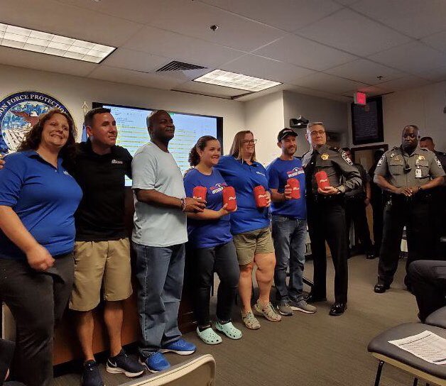 KevinSchmiegel's tweet photo. Today @OpGratitude had the honor of delivering 600 care pouches to every Police Officer in the Pentagon. The pouches were assembled by hundreds of grateful New Yorkers on 9/5 as an expression of appreciation for the  @PFPAOfficial’s service on the 18th anniversary of 9/11. https://t.co/st7gvNbnd2
