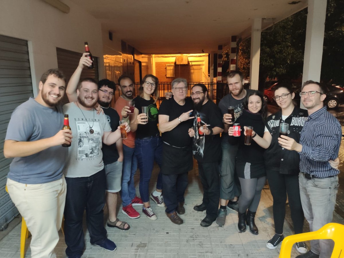 AcYggdrasil's tweet photo. Reunión de @AcYggdrasil finalizada con nuestro posadero favorito del Kebab Oceanos Bar.
No tenéis ni idea de lo que se avecina!!!!!!
#Yosoyyggdrasil #Summerol #Roltime https://t.co/WTZXy3km0F