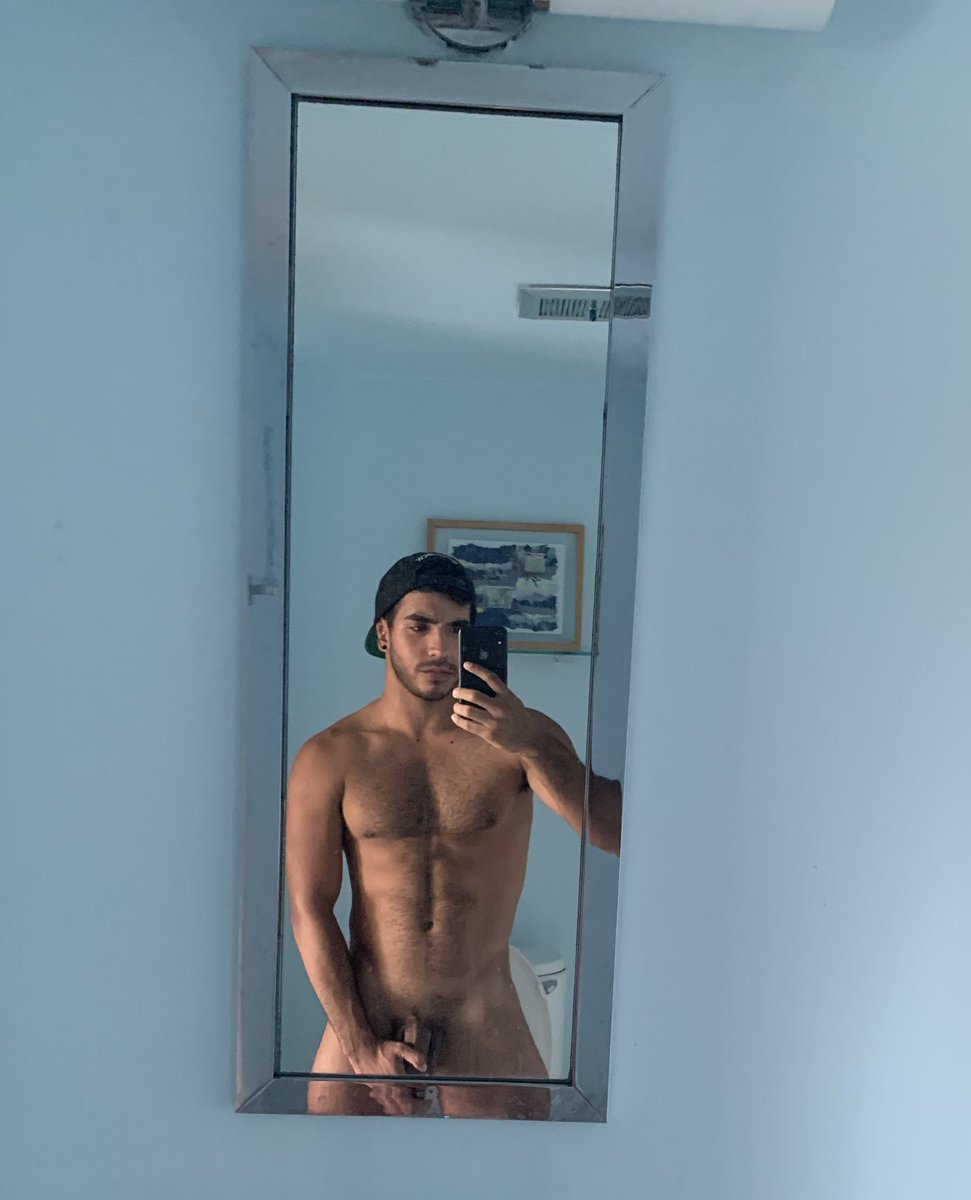 Slideshow cesar desnudo.