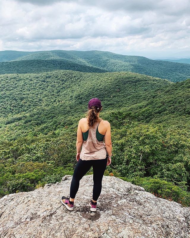 What is your favorite piece of hiking clothing or backpacking gear? Tell me what I need to buy during the end-of-season sales! I recently listed all my favorite items in some amazon shopping lists (link in bio). I own &amp; use each product listed but a lot … ift.tt/2AfEJLm