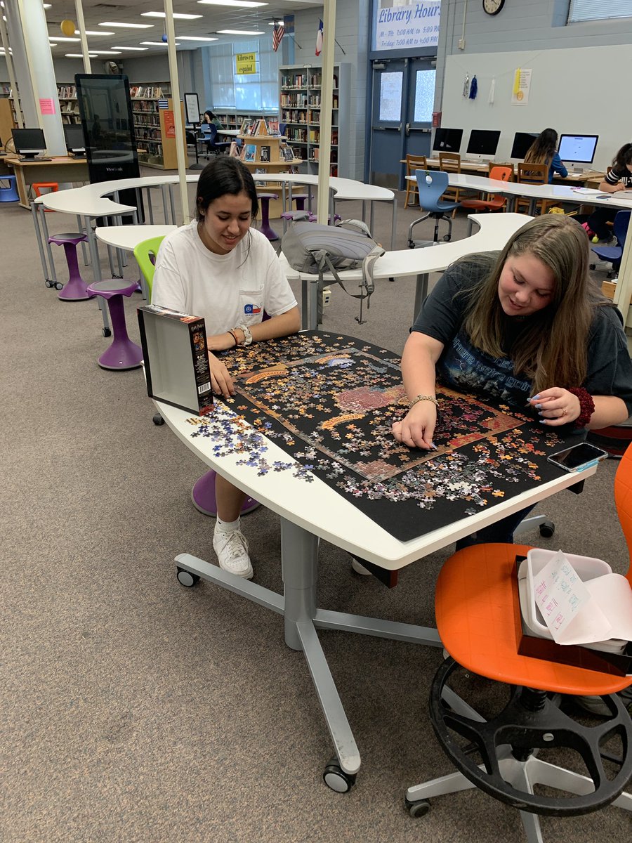 MsTinezAHHS's tweet photo. @librarian_roni providing fun brain breaks for students and staff! #WorkHardPuzzleHard https://t.co/peNr82q9v8