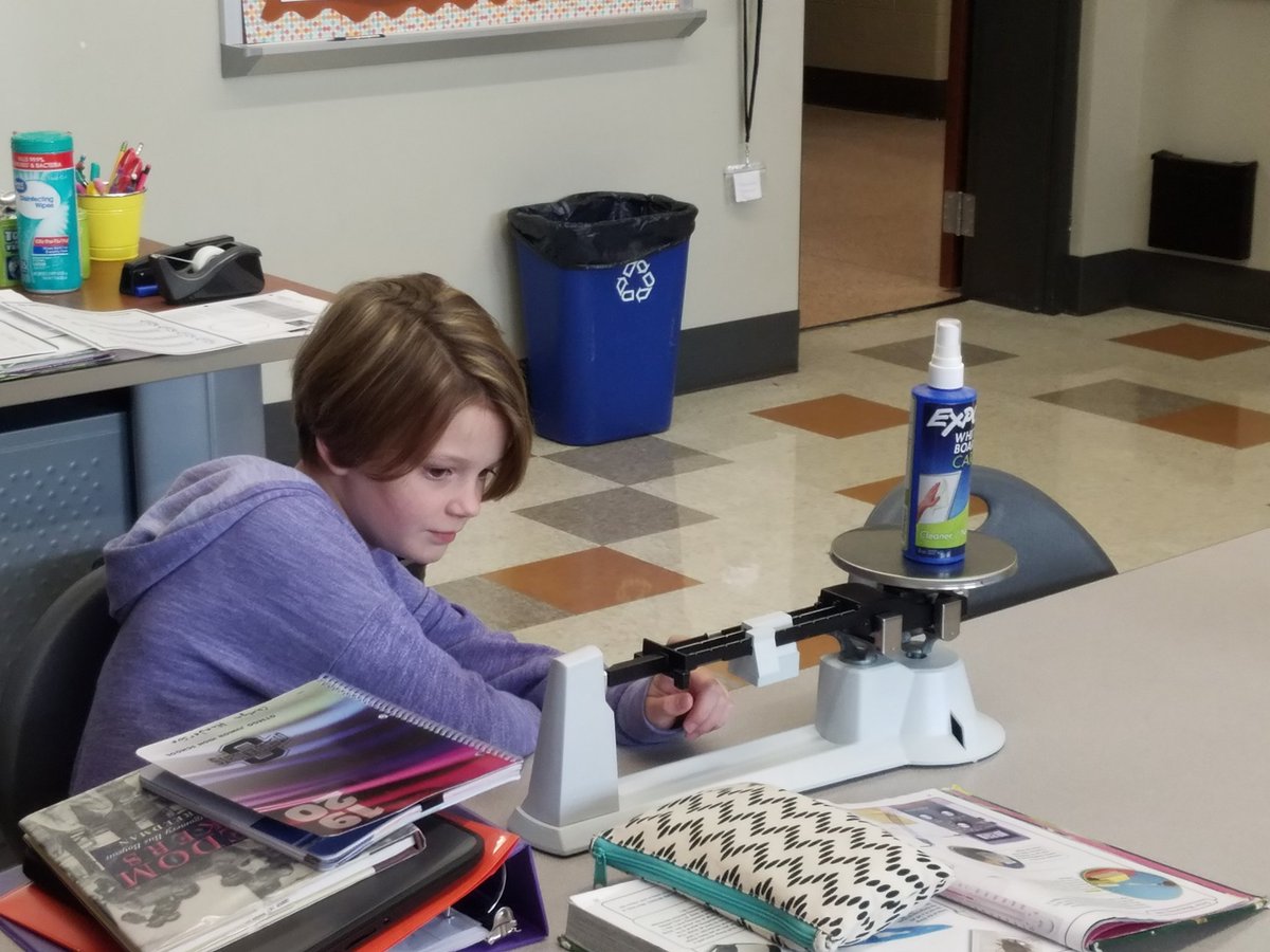 amhamrick1's tweet photo. Exploring the tools of science @Otsego_Grade6 #blackday #ojhs #6thscience https://t.co/ZkRT1TQEpk
