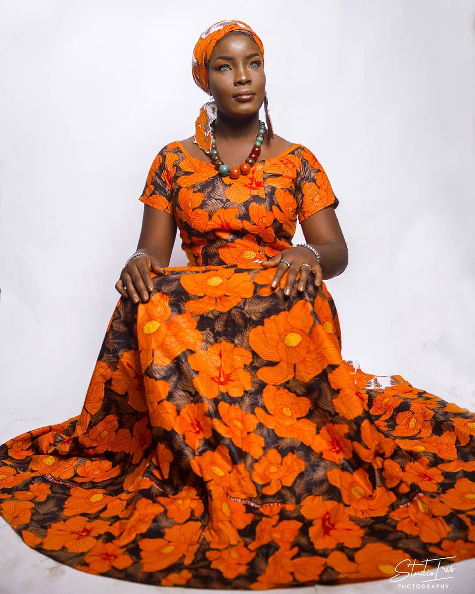 I just recruited yet another sister to join me on the streets of #twitter 😁, Yetunde (@moremiajansoro) is a #model &amp; has been a wonderful PA of my works behind the scenes of #WordPress and <a href="/UwaniHub/">Uwani Hub</a>. Thank you Sister. Please #RT &amp; tag agencies looking 4 creative models ☺️