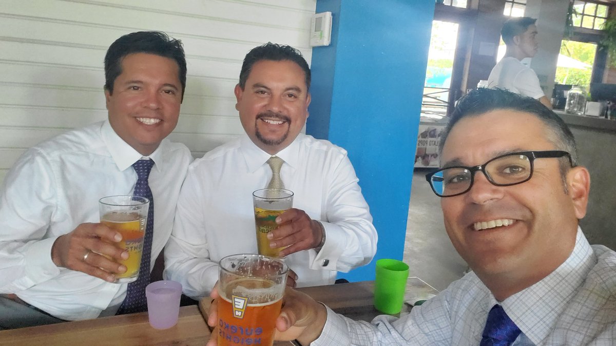 realMABarreto's tweet photo. @torrespolisci Same here, from inside the debate hall, already getting started pre-debate with @QuicoPedraza &amp; #GabeSanchez https://t.co/GaAInICQWH